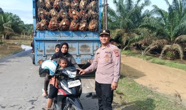 Kapolsek Tenggulun Intensifkan Pemantauan Banjir, Akses Jalan Semadam–Tamiang Hulu Terputus