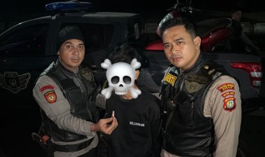 Tim 1 Perintis Polres Metro Bekasi Temukan Barang Diduga Sabu Saat Patroli, Dua Orang Diamankan Untuk Lakukan Pemeriksaan