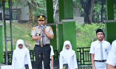 Jadi Pembina Upacara di MAN Insan Cendekia, Kapolres Aceh Timur Ajak Pelajar Hindari Kenakalan Remaja