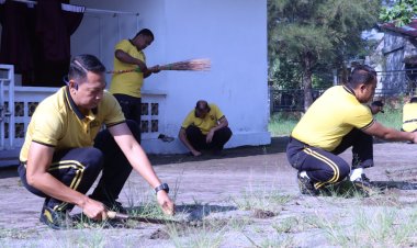 Polres Bener Meriah Bersama Masyarakat Gotong Royong di Masjid Al-Mukminun, Implementasikan Quick Wins Kapolri Green Policing
