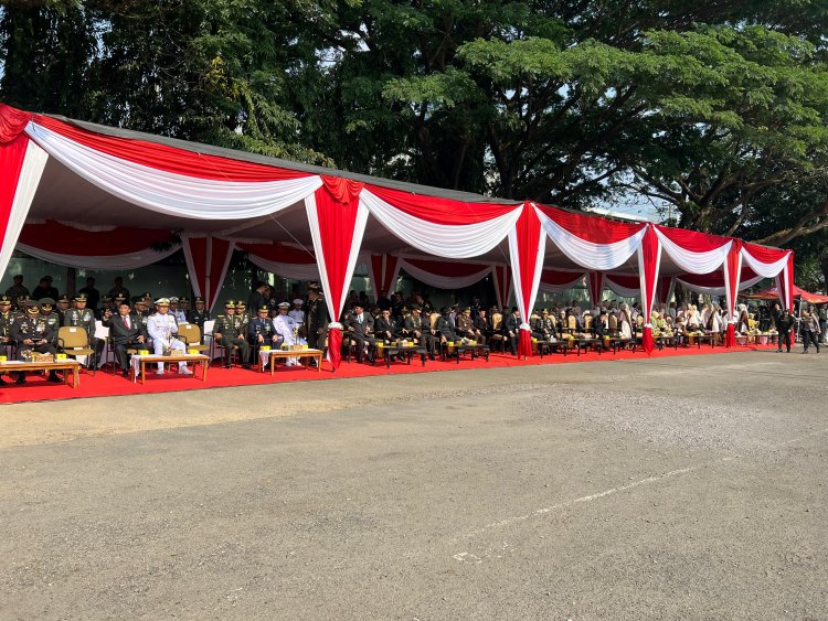 DANDIM 0427/WAY KANAN HADIRI UPACARA HUT KE-81 TNI, PERKUAT SEMANGAT KEBERSAMAAN DAN PENGABDIAN