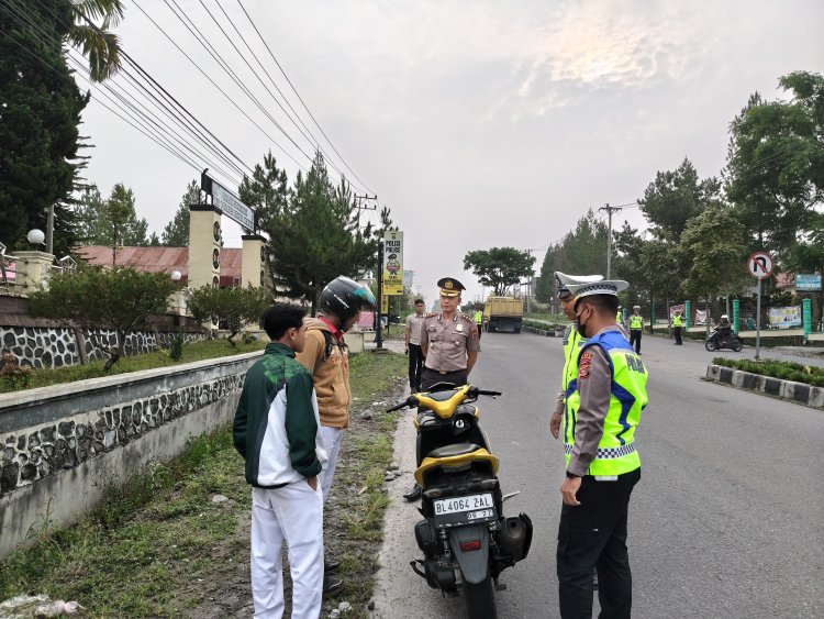 Kapolres Bener Meriah Turun ke Jalan, Ajak Pengendara Tertib Berlalu Lintas