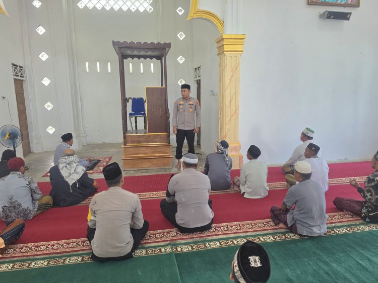 Melalui Jumat Keliling, Polsek Simpang Jernih Ajak Masyarakat Bersama Jaga Keamanan dan Ketertiban