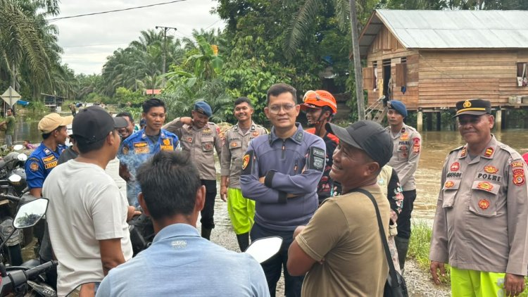 Kapolres Aceh Selatan Tinjau Kondisi Banjir di Trumon Tengah, Pastikan Penanganan Berjalan Optimal