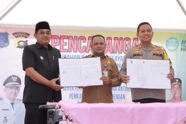 Bersama Kapolres Bupati Canangkan Kampung Nelayan Bebas Narkoba