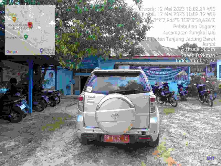 Wow Ada Soal !! Kepsek SMK Negeri 4 Tanjung Jabung Barat Terkesan Menghindar Dari Wartawan