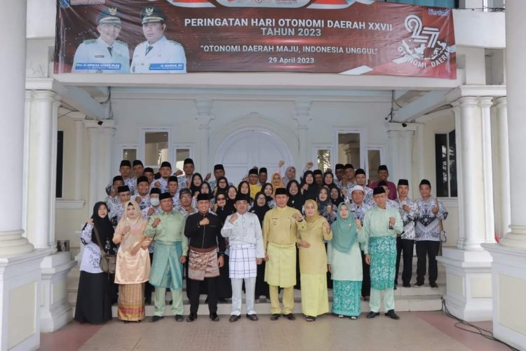 Bupati Tanjabbar Pimpin Upacara Hardiknas dan Hari Otonomi Daerah