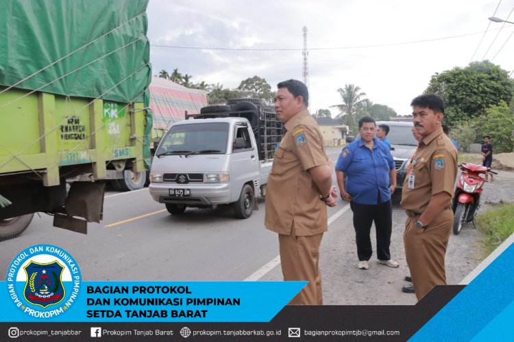 Langgar Jam Beroperasi, Wabup Hairan Stop Truk Batu Bara
