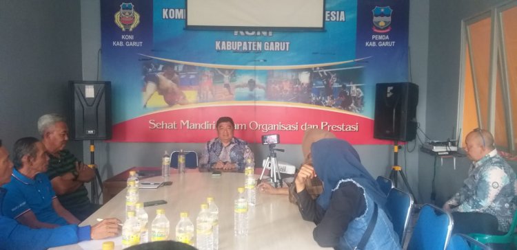 Penjelasan dari Ketua KONI Garut DR. Ir. H. Abdusy Syakur Amin, Tentang PORPROV JABAR