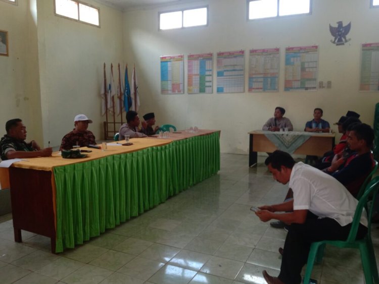 Sampaikan Klarifikasi kepada Masyarakat, Manager PT Cahaya Propane Haryanto, Penuhi Undangan Kades Bandar Dalam
