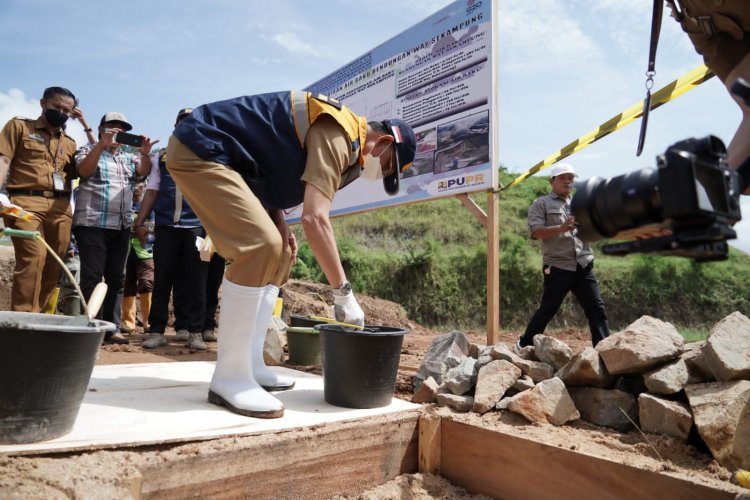 Pj Bupati Pringsewu Ground Breaking Pembangunan Penyediaan Air Baku Way Sekampung