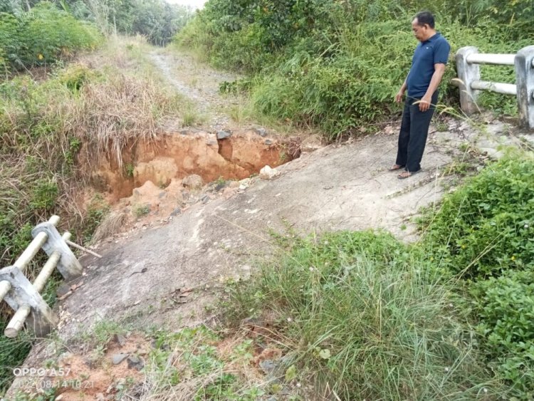 Sungguh miris tiyuh di perbatasan antar kabupaten kurang perhatian dari pemerintah daerah