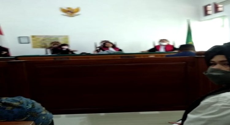 Diduga Kangkangi Peraturan Sendiri Bupati OKI Belum Melantik Kades Desa Karangsia 