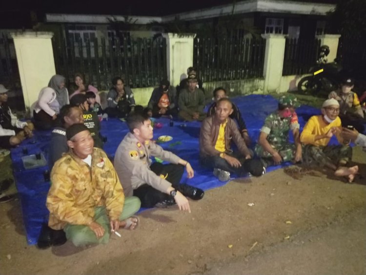 WUJUD DARI TIGA PILAR POLSEK TRIMURJO LAKUKAN APEL DAN PATROLI SKALA BESAR DI TERITORIALNYA