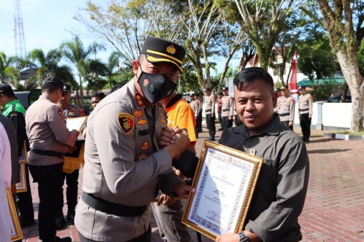 PWI Aceh Barat Terima Penghargaan Bersama Wartawan