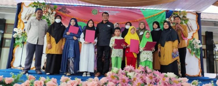 Wabup Garut Apresiasi Haflah Imtihan "Motekar" SDIT Persis Tarogong 2
