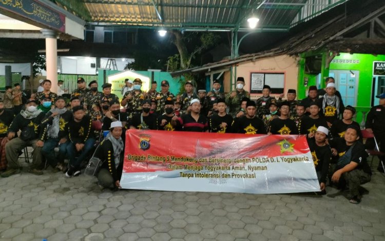 Jaga Kedaulatan NKRI, Polda DIY Gandeng Gus Jaroh Antisipasi Paham Radikal, Intoleran, dan Teroris Menyusup ke Masyarakat