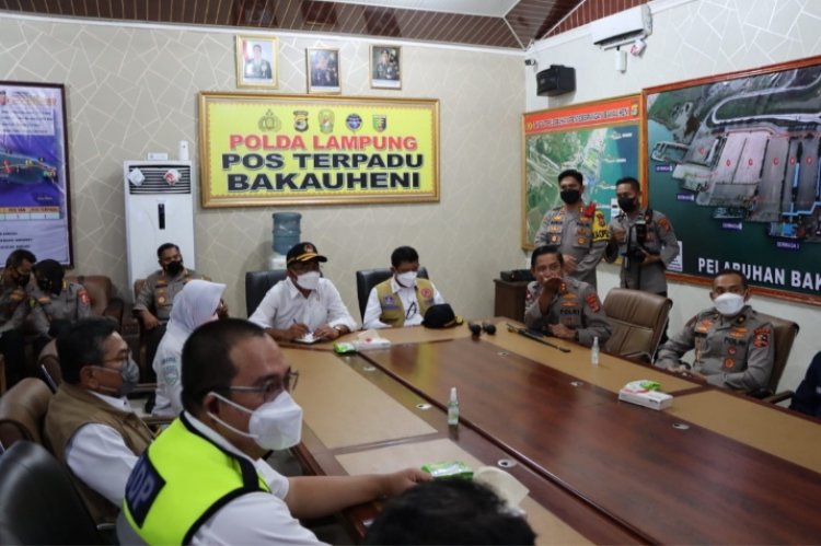 Kapolres Lamsel, Dampingi Kunker Menko PMK-RI bersama Rombongan di Pelabuhan Bakauheni