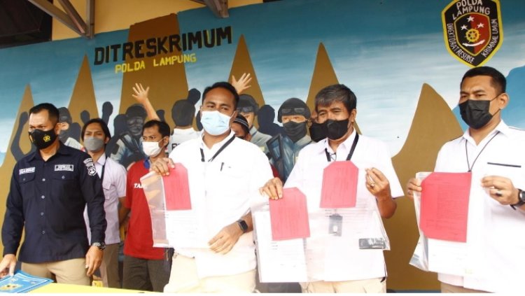 Ditreskrimum Polda Lampung Amankan Pelaku Mafia Tanah, Berhasil Tipu 6 Kepala Desa Hingga Milyaran Rupiah