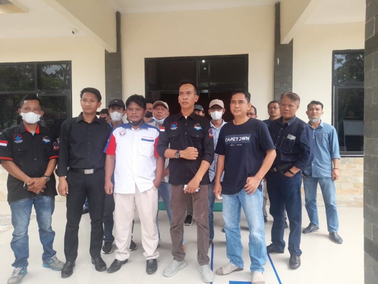 Puluhan Rekanan Minta Bupati COPOT Plt Kadis PUPR Lamsel, Diduga Monopoli Paket Lelang