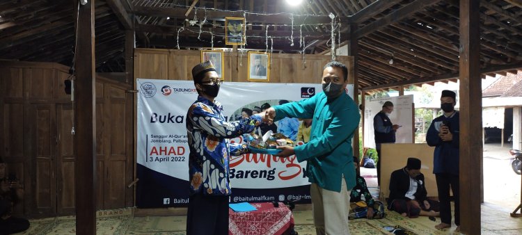 Forum Komunikasi Aktivis Masjid Berbuka Bersama dan Berbagi Bingkisan Untuk Anak Yatim