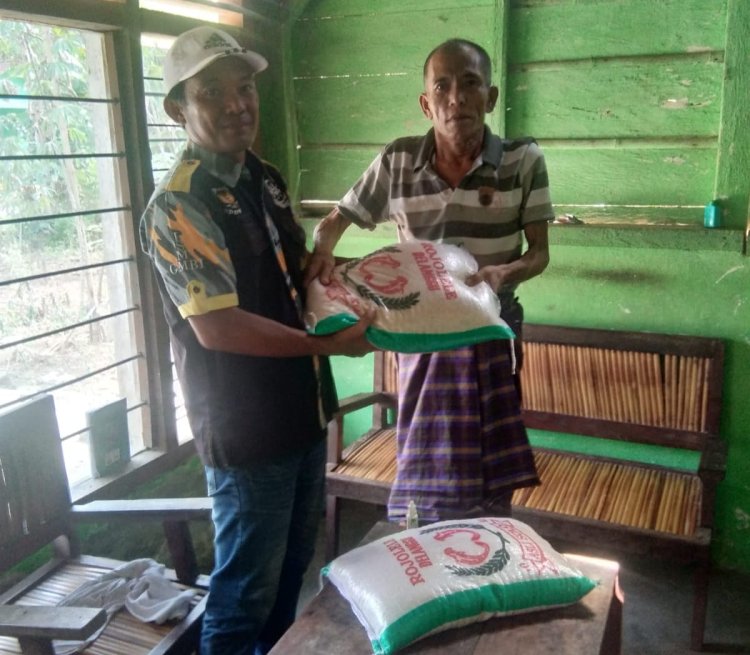 Door To Door LSM GMBI KSM Jati Agung Salurkan Sembako Dan Uang Tunai