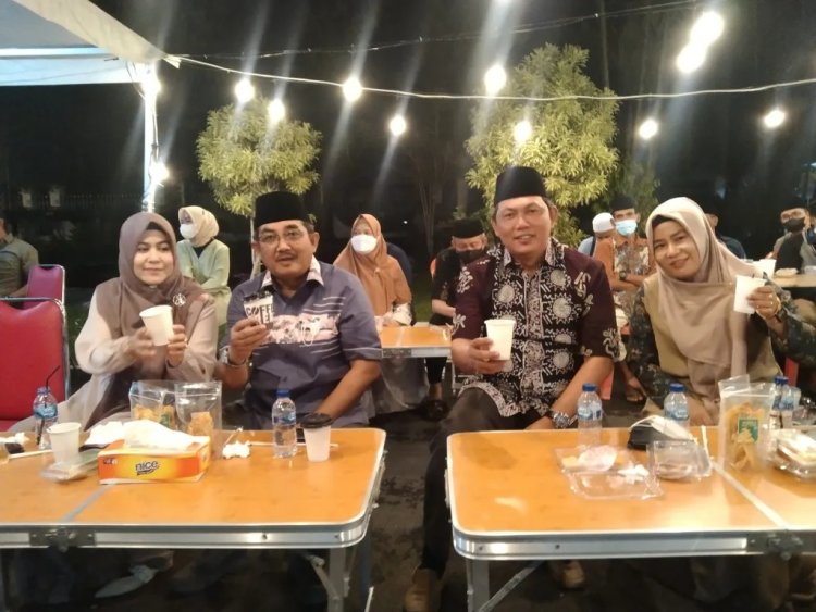 Bazar Two Days Coffee, Bupati : Rumah Dinas Bupati Rumah Rakyat