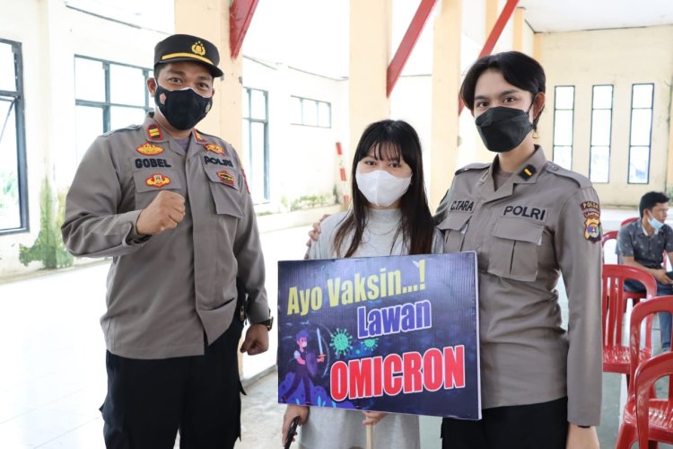 Gerai Vaksinasi Presisi Polres Lamsel Berikan Pelayanan di Kecamatan Penengahan