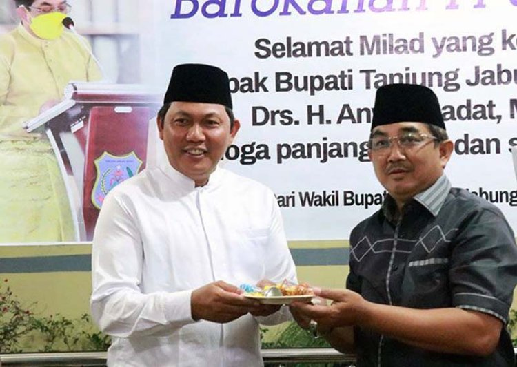 1 Tahun Kepemimpinan Bupati dan Wakil Bupati Tanjab Barat Drs H Anwar Sadat M Ag dan Hairan SH adakan Pengajian