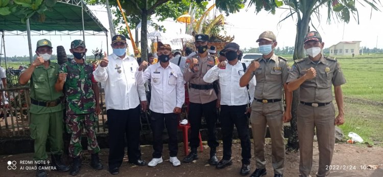 Camat Trimurjo Hadiri Melasti Umat Hindu Darma Di Kecamatan Trimurjo Dalam Rangka Menyambut Hari Raya Nyepi