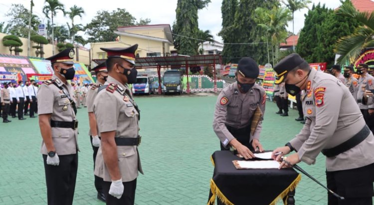 Kapolres Tanggamus Pimpin Sertijab Kabag Logistik, Kasat Lantas dan Kapolsek Pematang Sawa
