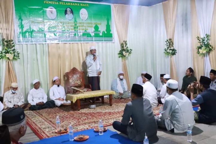 Bupati Anwar Sadat Sampaikan Permohonan Ma’af Saat Hadiri Haul Di Bram Itam