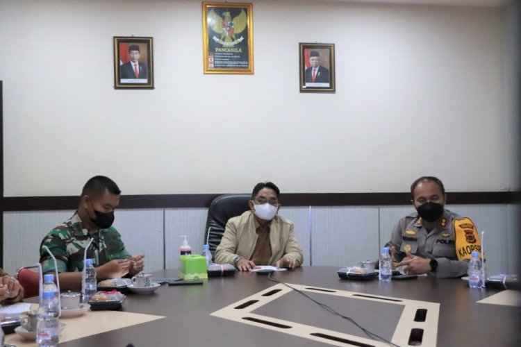 Zoom Meeting Bersama Presiden RI, UAS : Dalam Waktu Dekat Kita Akan Razia Masker