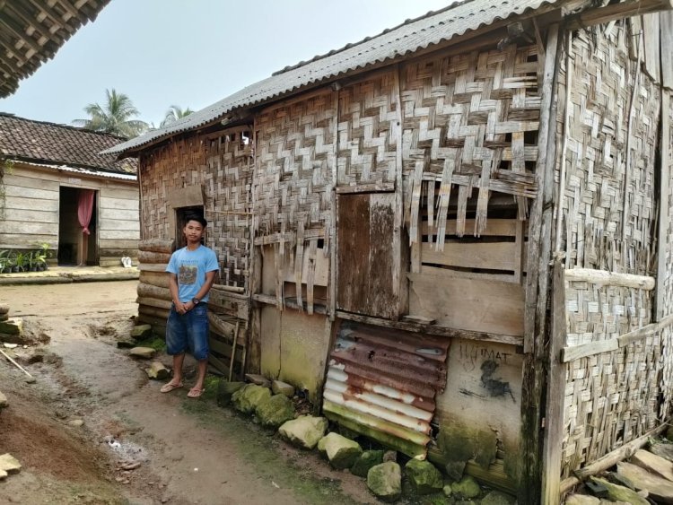 Rumah Tak Layak Huni, Saiman Berharap Bantuan Bedah Rumah dari Bupati Tanggamus.