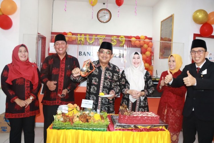 Selama 2021 BANK JAMBI Raih 8 Penghargaan, Begini Kata Bupati