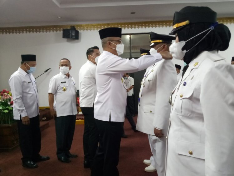 Sekda Lantik Camat dan Sejumlah Pejabat Pemkab Tanggamus
