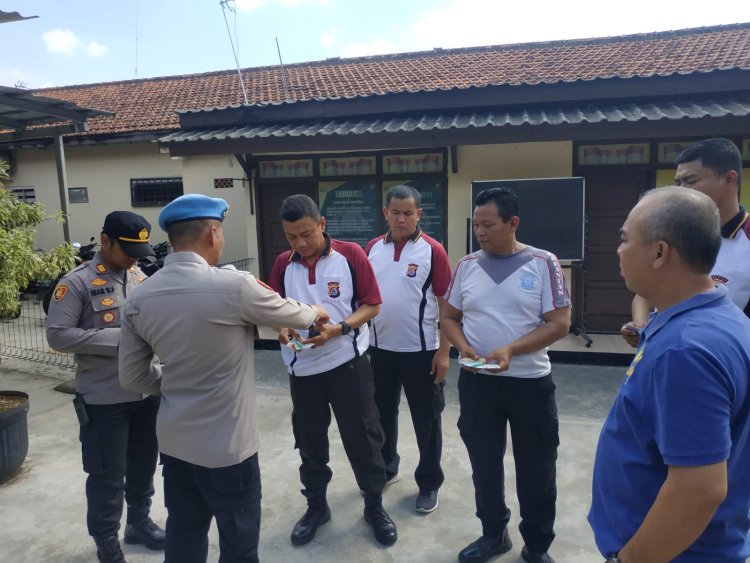 Sebagai Bentuk Kontrol Kepala Personil Polsek, Sie Propam Polresta Tangerang Gelar Gaktiblin, Cek Sikap Tampang dan Administrasi Personil