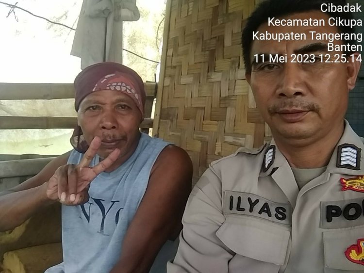 Giat Sambang Bhabinkamtibmas Desa Cibadak Jalin Kedekatan Polri Bersama Masyarakat