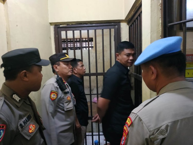 Pawas Piket Ipda Syaiful Rusdiansyah,SH Kanit Intel, Lakukan Pengontrolan Tahanan, Kontrol Ruang Tahanan, Penjagaan Tahanan,Harus Selalu Cek Satu Jam Sekali Dengan Keadaan Tahanan