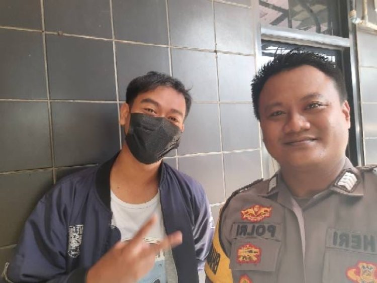 Anggota Sabhara Polsek Cikupa Patroli Rutinitas Ke Warga Binaanya, Talaga, Giat Polisi RW