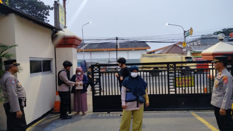 Wakapolsek Cikupa Pimpin Sispam Mako Polsek Cikupa Polresta Tangerang
