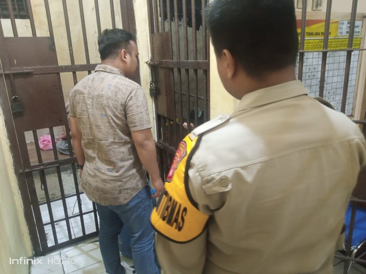 Kapolsek Cikupa Cek Tahanan Didampingi Oleh Bripka Suheri Wijaya,SH Piket Jaga Tahanan