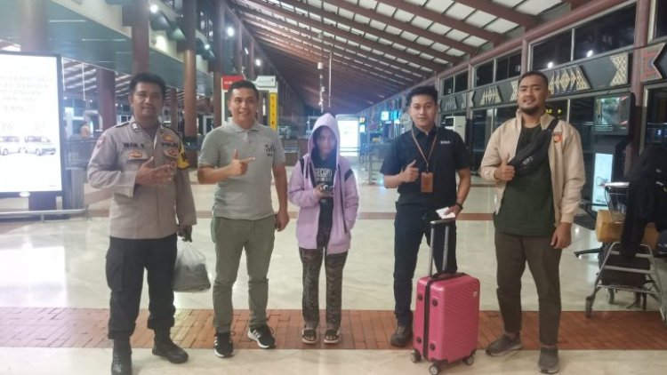Polsek Panongan Bantu Kepulangan Perempuan Asal Palu Sulawesi Tengah