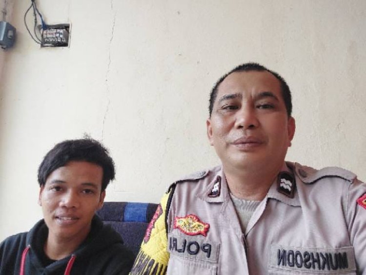 Personil Polsek Cikupa Ngobrol Bareng Bersama Warga Kp. Carewed, Giat Polisi RW