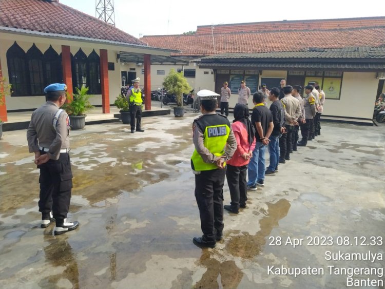 Apel Pagi Polsek Cikupa, Sebagai Bentuk Komunikasi Pimpinan Bersama Personil Anggota,Pimpinan Pawas Ipda Udi Muhdi Kanit Lantas Cikupa Polresta Tangerang Polda Banten