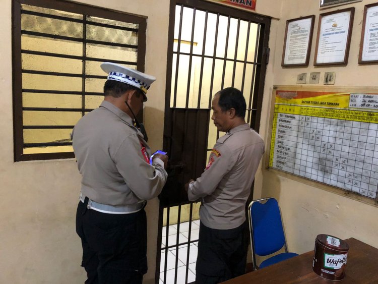 Wapawas Polresta Tangerang Cek Kesiapan Siaga Personel Polsek Cikupa Polresta Tangerang
