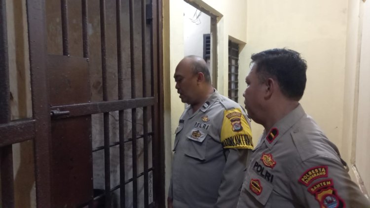 Polsek Cikupa, Pawas Ipda Agus Lili Suryana Kapolsubsektor Cikupa Mas, Kontrol Situasi Tahanan,Cek Buku Mutasi, Kesiap Siagaan Personil Polsek Cikupa Polresta Tangerang Polda Banten