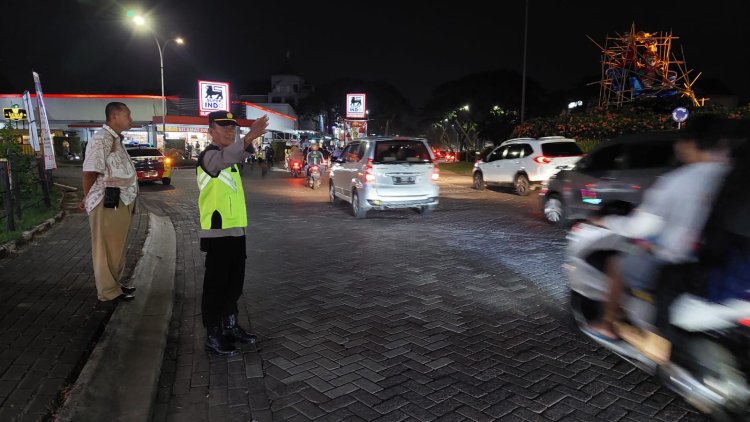 Kegiatan Pengamana Malam Takbir Hari Raya Idul Fitri 1444 H, Bersama Wakapolsek Cikupa Akp Udiyano serta kanit lantas Ipda udi muhdi Wilayah Hukum Cikupa