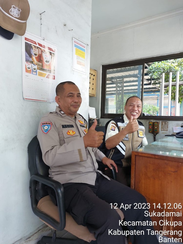 Dengan Cara Efektip, Sambang/DDS Bhabinkamtibmas Aiptu Mukhsodin Bersama Bapa Purwoto, Mengajak Warga Binaan Tetang Kamtibmas, Pastikan Lingkungan Aman Kondusip