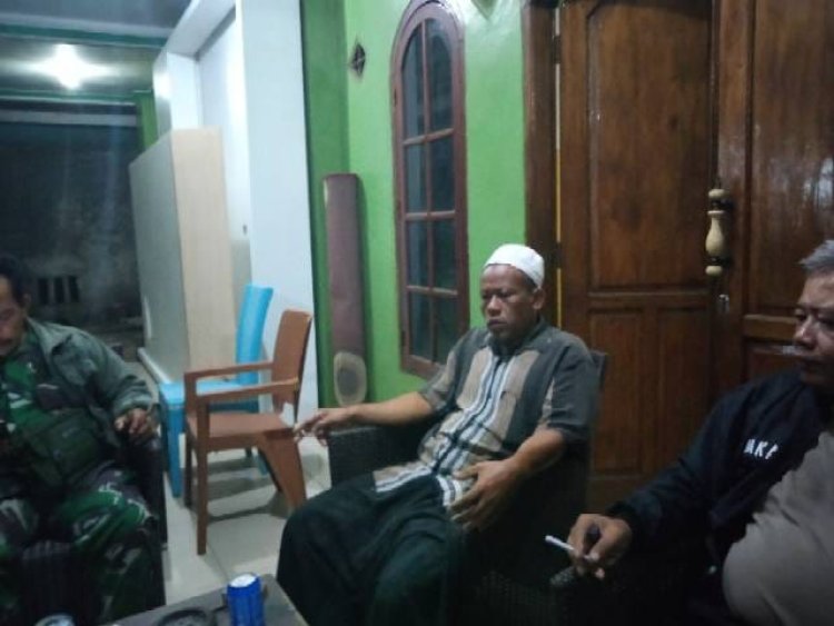 Masyarakat Terbantu Dengan Adanya Polisi RW Polsek CIKUPA, AKP Jakariyanta Kanit Binmas  Di Kp. SukamuLya RT 09/04